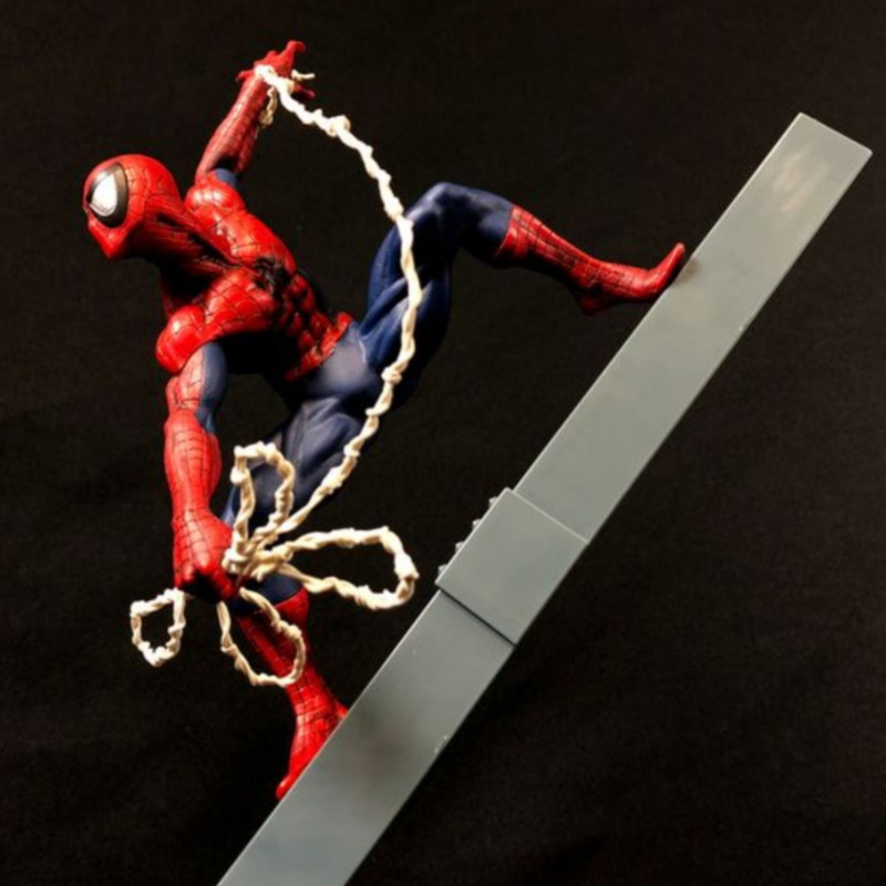 فیگور مدل مرد عنکبوتی طرح climbing