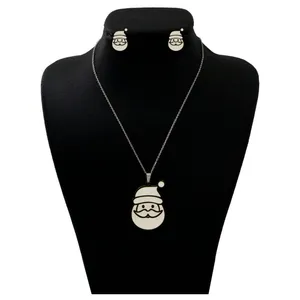 نیم ست  نقره زنانه دلی جم طرح بابا نوئل  کد D 375