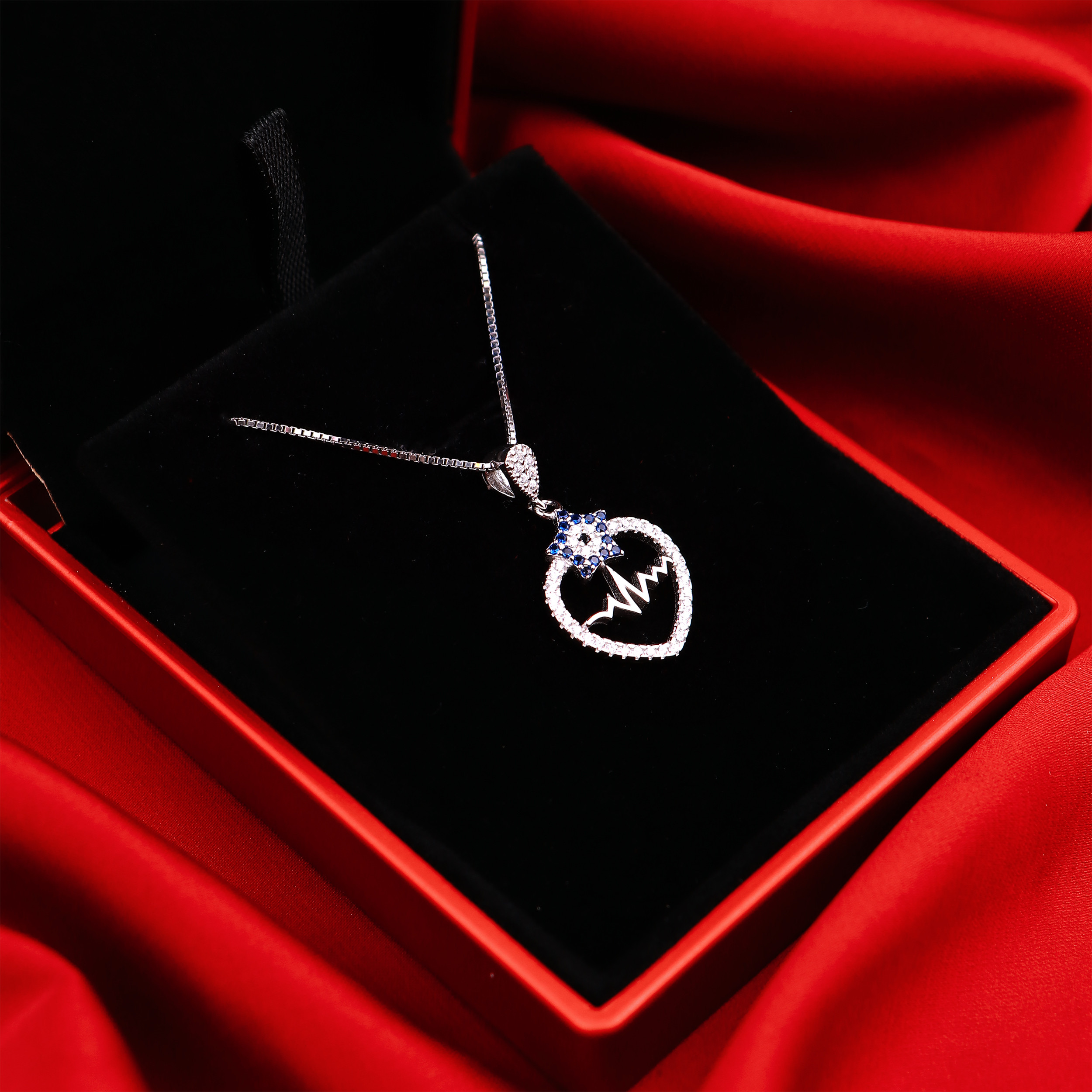 آویز گردنبند نقره زنانه جی تی ای مدل ضربان قلب