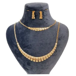 نیم ست طلا 18 عیار زنانه گالری یارطلا  مدل تراش  ملانیا کد SR151-G