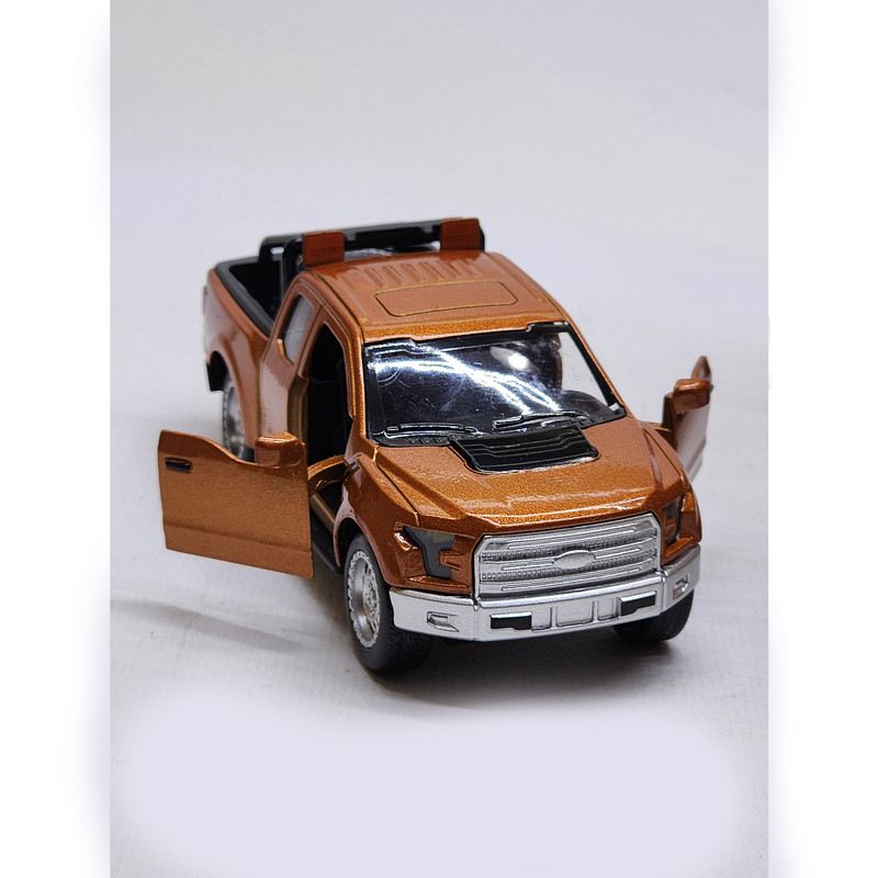 ماشین بازی مدل فورد رپتور