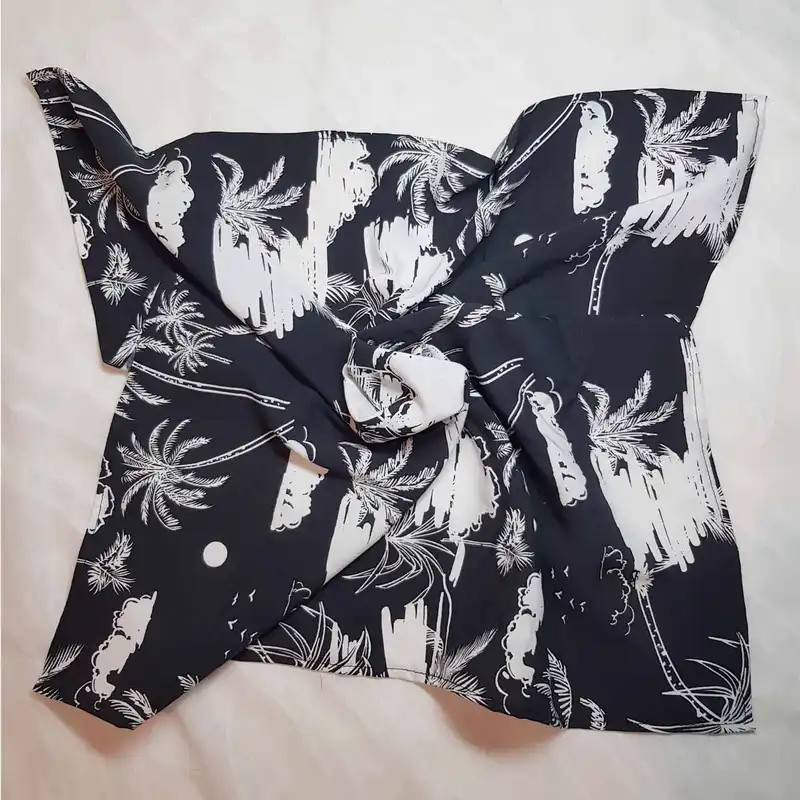 دستمال سر و گردن مدل دایانا کالکشن طرح نخل