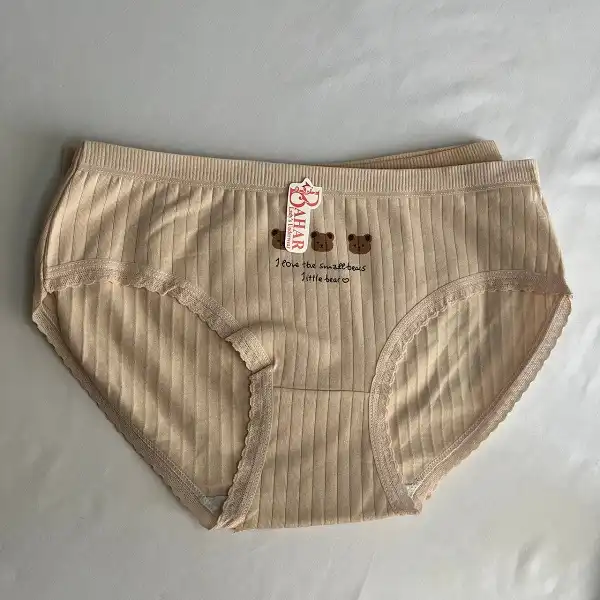 شورت زنانه مدل B04