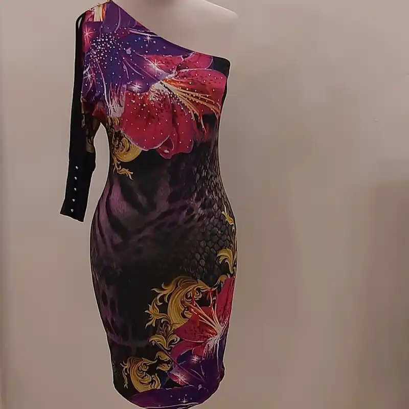 پیراهن زنانه مدل Sisi تک آستین فانتزی