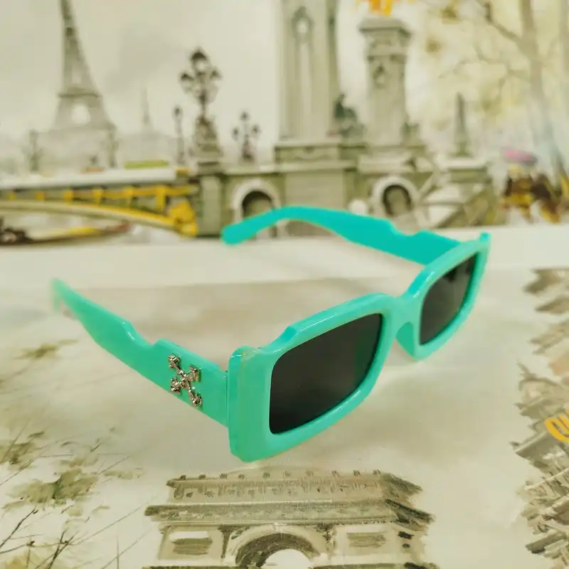 عینک آفتابی بچگانه مدل CH4 کد GR