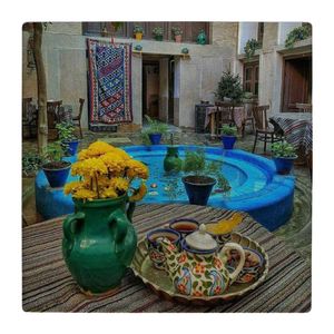 نقد و بررسی کاشی کارنیلا طرح حیاط ایرانی و گلدان سفالی کد wk4763 توسط خریداران