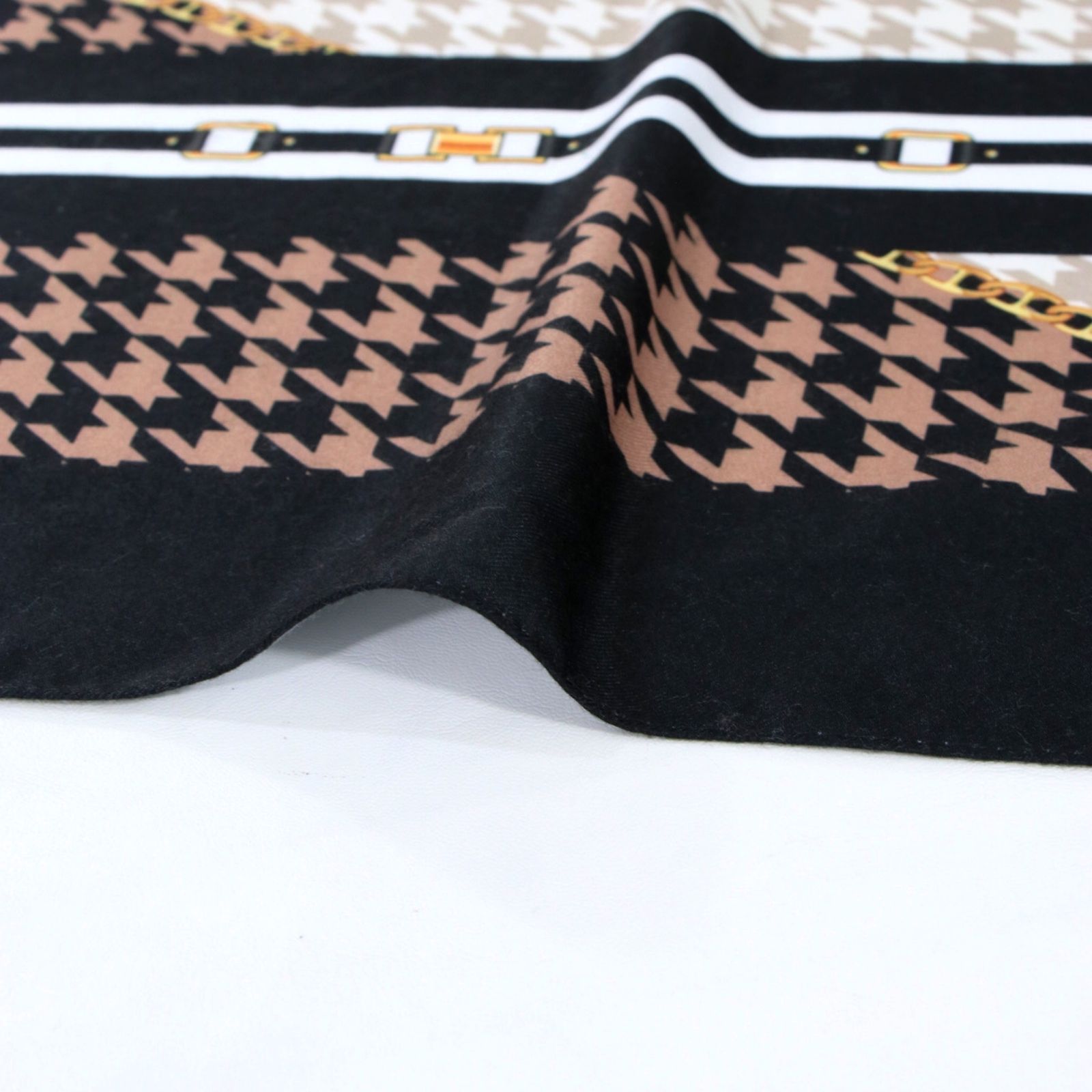 شال زنانه مدل موهر طرح پیچازی کد 2762 - - 13