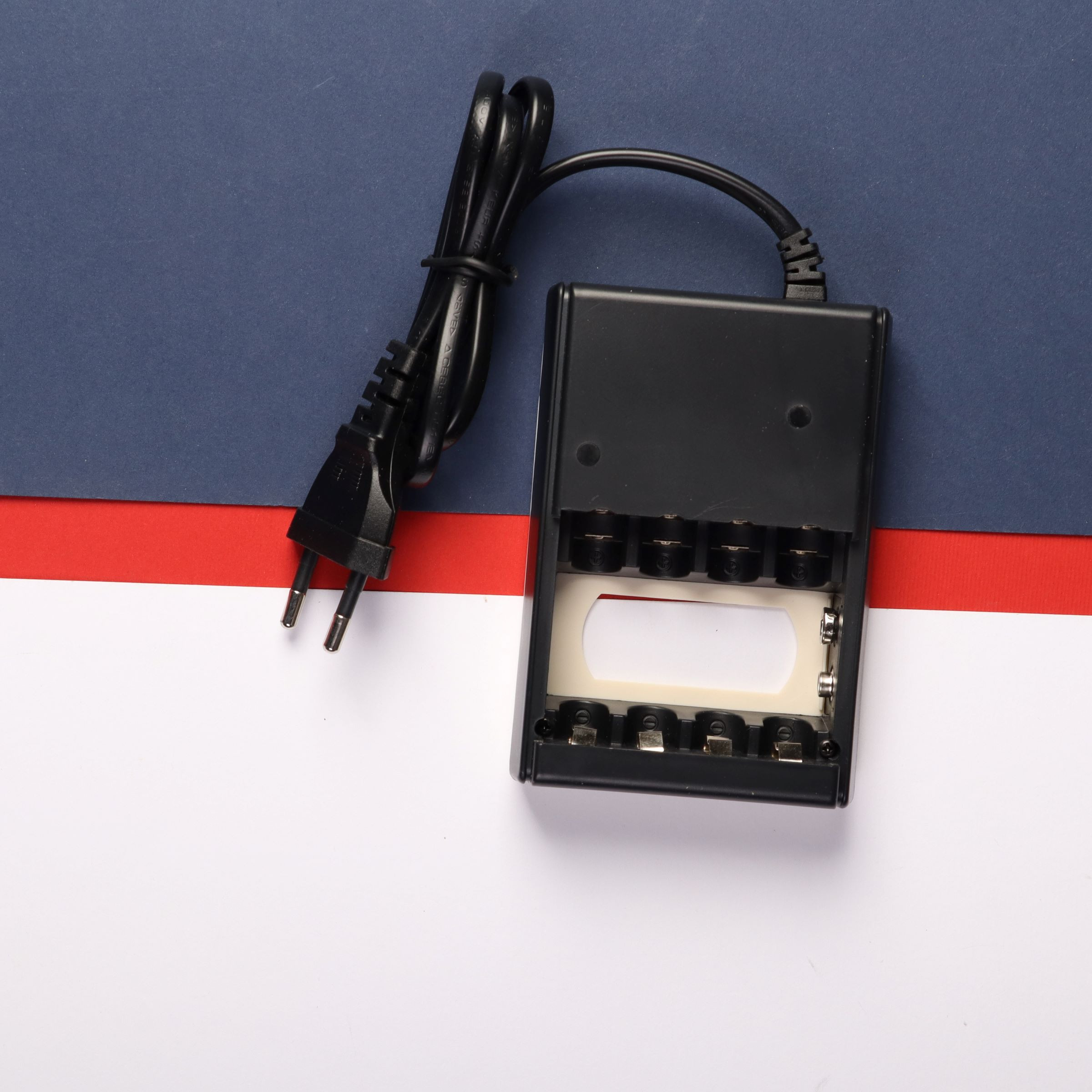 شارژر باتری دیجیتال سی اف ال مدل DET-203C