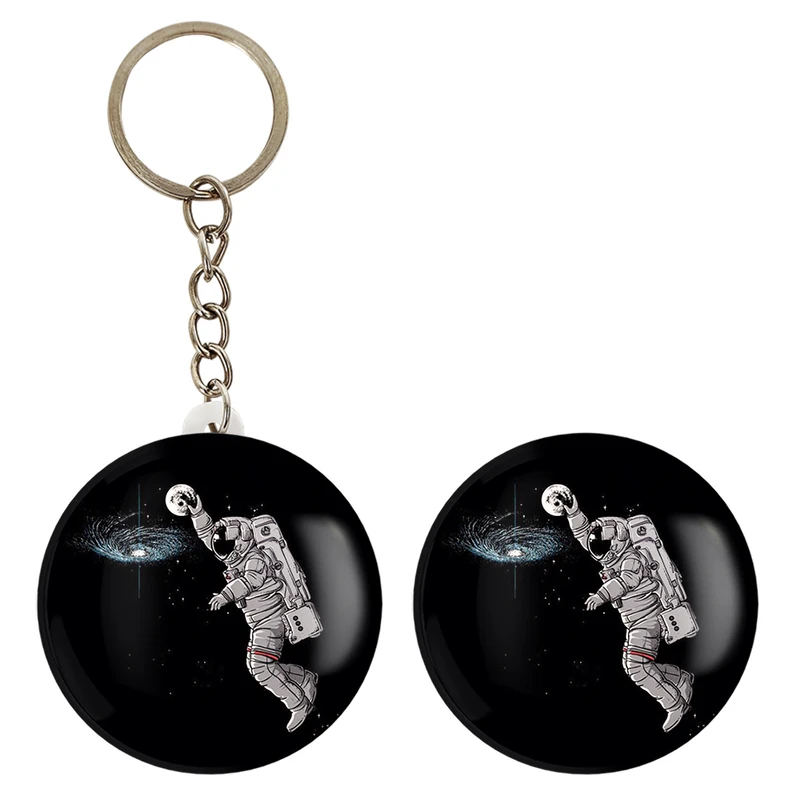 پیکسل خندالو مدل فضانورد کد 1935 به همراه جاکلیدی