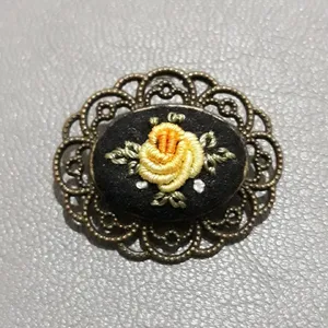  سنجاق سینه زنانه مدل SH 547