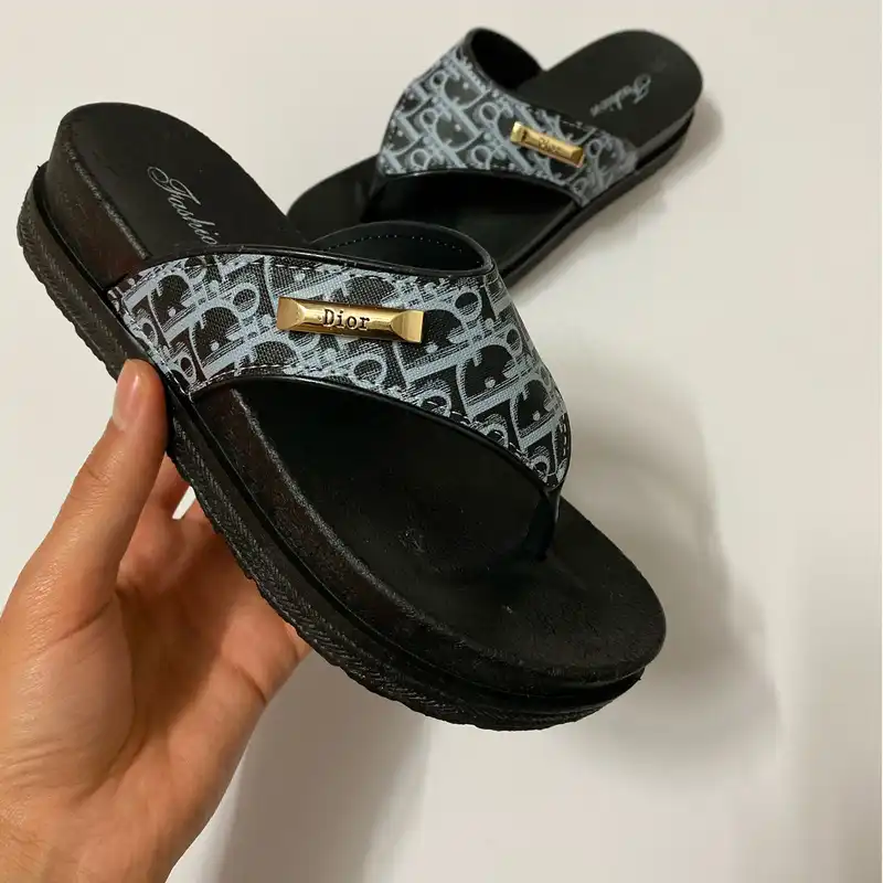 دمپایی لاانگشتی زنانه نیکتا مدل P1-BK