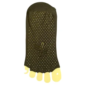 جوراب ساق کوتاه ورزشی زنانه مدل یوگا نیم انگشتی