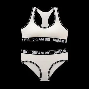 ست نیم تنه و شورت ورزشی زنانه مدل پشت قهرمانی