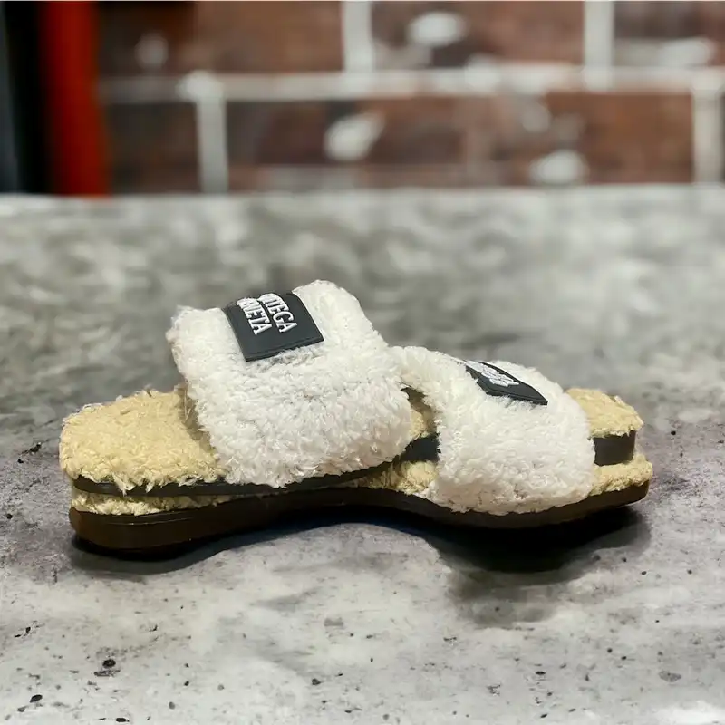 دمپایی زنانه مدل دمپایی لکسا زنانه