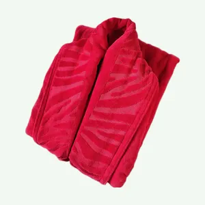 حوله پالتویی طرح آنا کد MO01 سایز 125