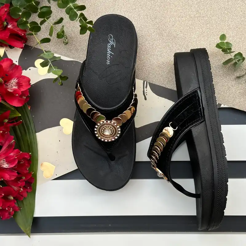 دمپایی لاانگشتی زنانه نیکتا مدل خلیجی