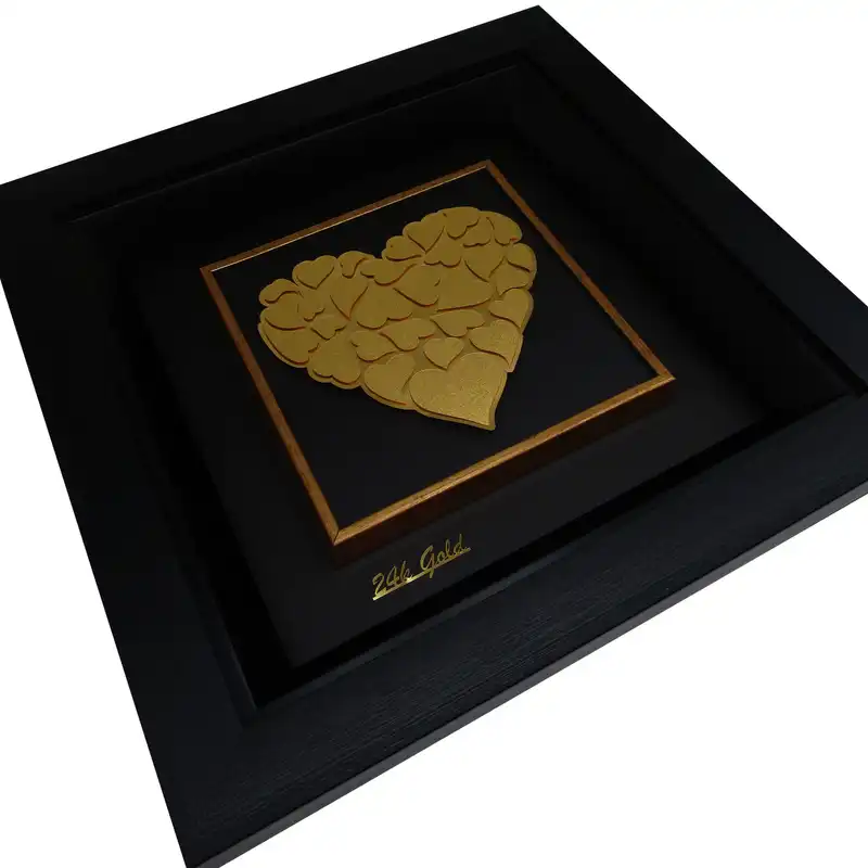 تابلو طلا کوب زرکات طرح قلب مدل F137