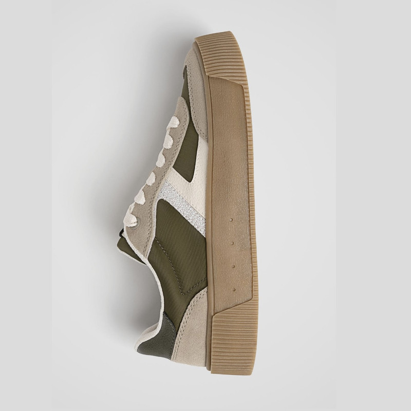 کفش روزمره زنانه استرادیواریوس مدل 2025