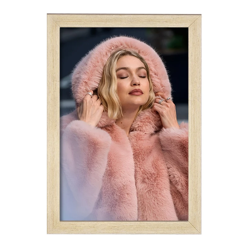 تابلو خندالو مدل جی جی حدید (Gigi Hadid) کد F10206