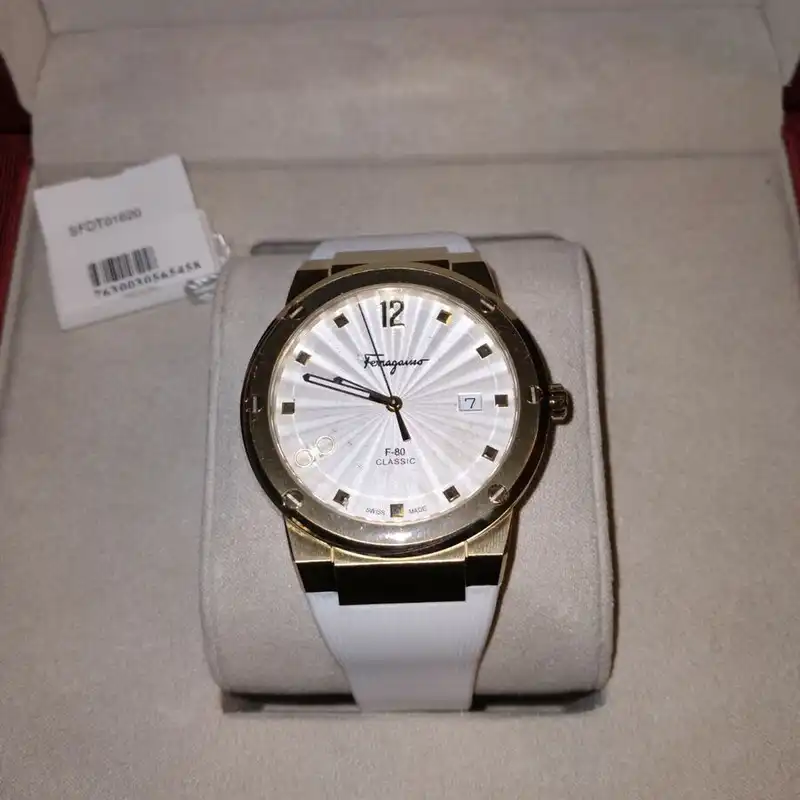 ساعت مچی عقربه ای زنانه سالواتوره فراگامو مدل SFDT01620