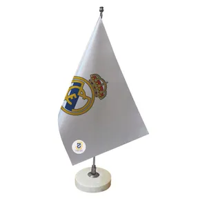 پرچم رومیزی جاویدان تندیس پرگاس مدل رئال مادرید کد 2