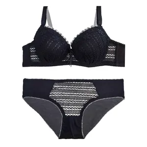 ست شورت و سوتین زنانه مدل اسفنجی گیپور دار کد 3365