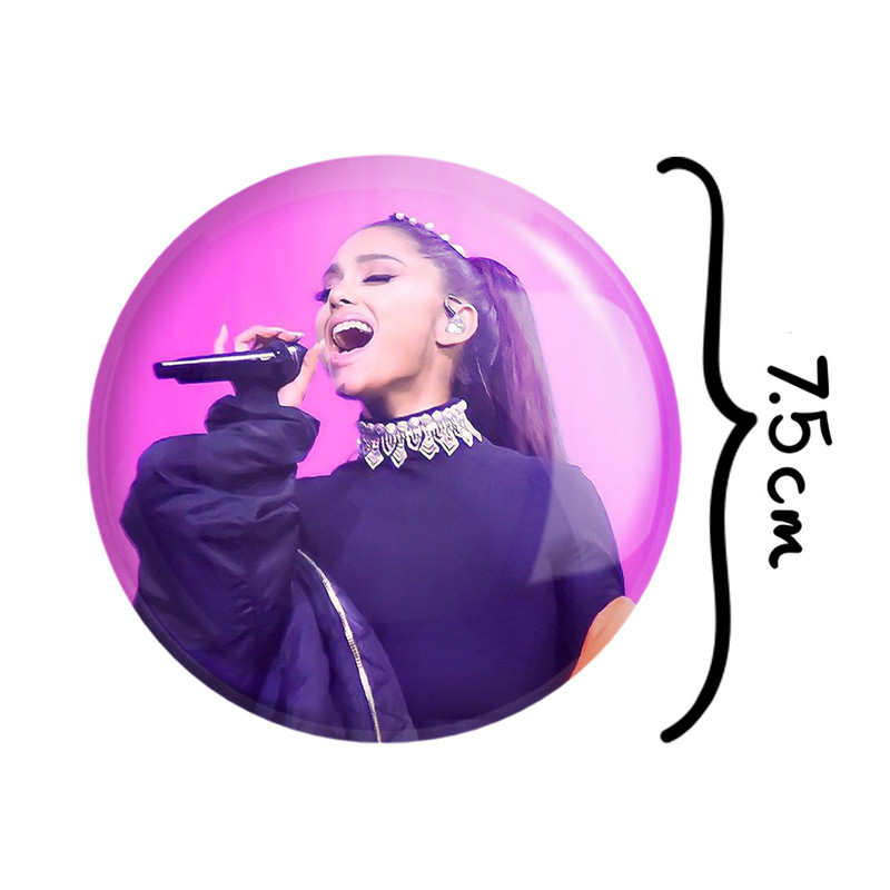 آینه جیبی خندالو طرح آریانا گرانده Ariana Grande مدل تاشو کد 19066 آینه جیبی خندالو طرح آریانا گرانده Ariana Grande مدل تاشو کد 19066