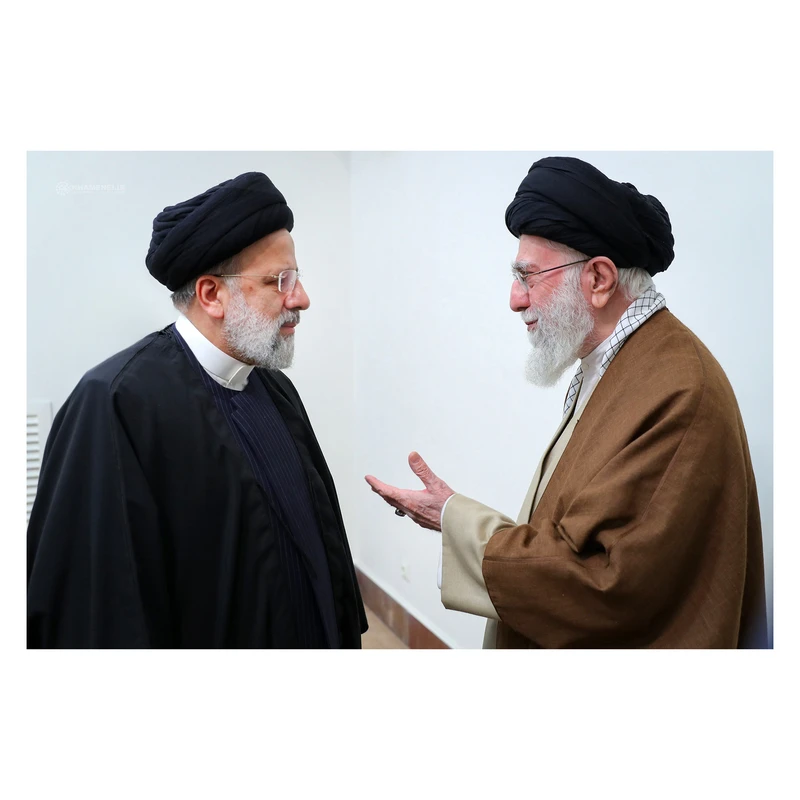 تابلو شاسی مدل T8178 طرح خادم الرضا شهید خدمت سید ابراهیم رئیسی و حضرت آیت الله خامنه ای