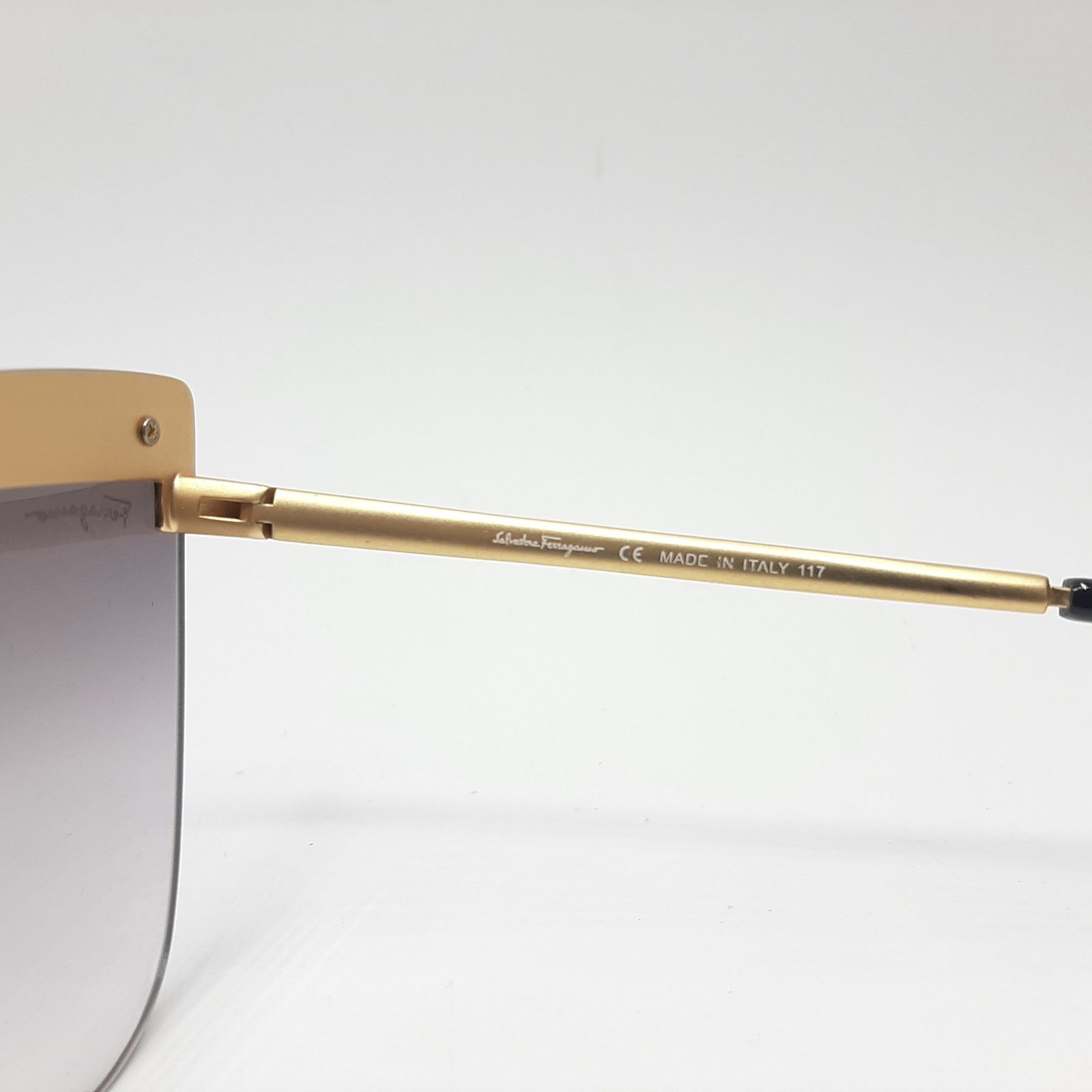عینک آفتابی زنانه سالواتوره فراگامو مدل SF166Sc3 -  - 8