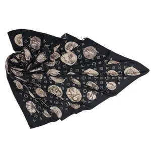 روسری زنانه مدل مانتیلا