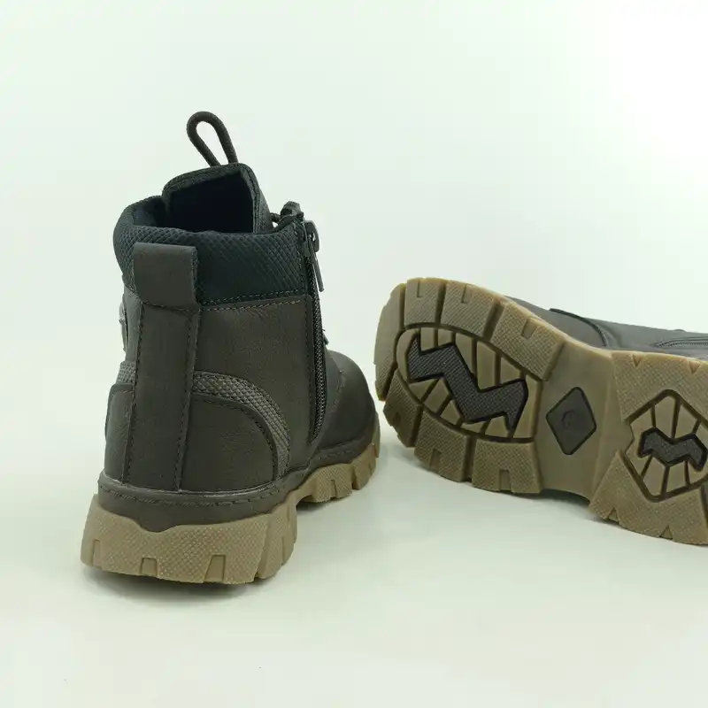 نیم بوت پسرانه مدل TM.B1112W