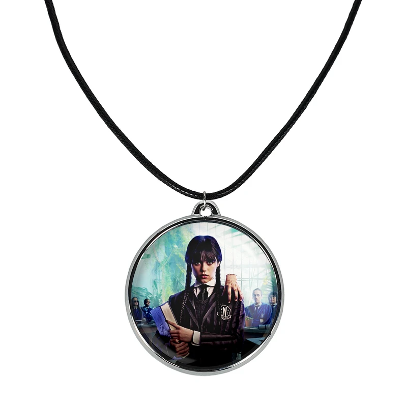 گردنبند خندالو مدل سریال ونزدی Wednesday کد 2522625220