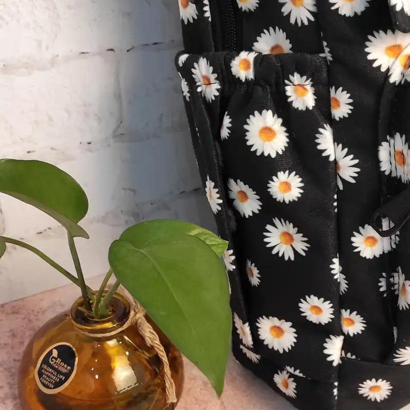 کوله پشتی زنانه مدل گل بابونه