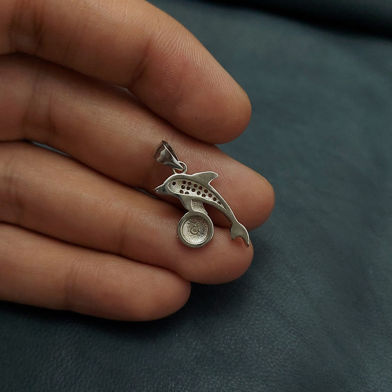 آویز گردنبند نقره زنانه مدل دلفین کد VM8594 آویز گردنبند نقره زنانه مدل دلفین کد VM8594