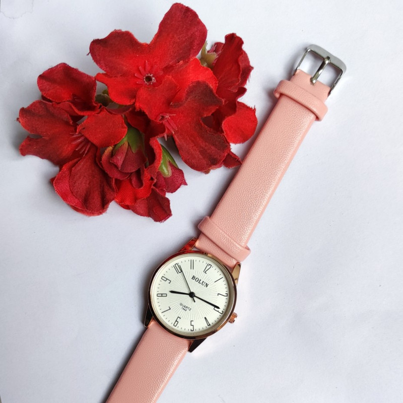 ساعت مچی عقربه ای دخترانه بولن مدل Bl8