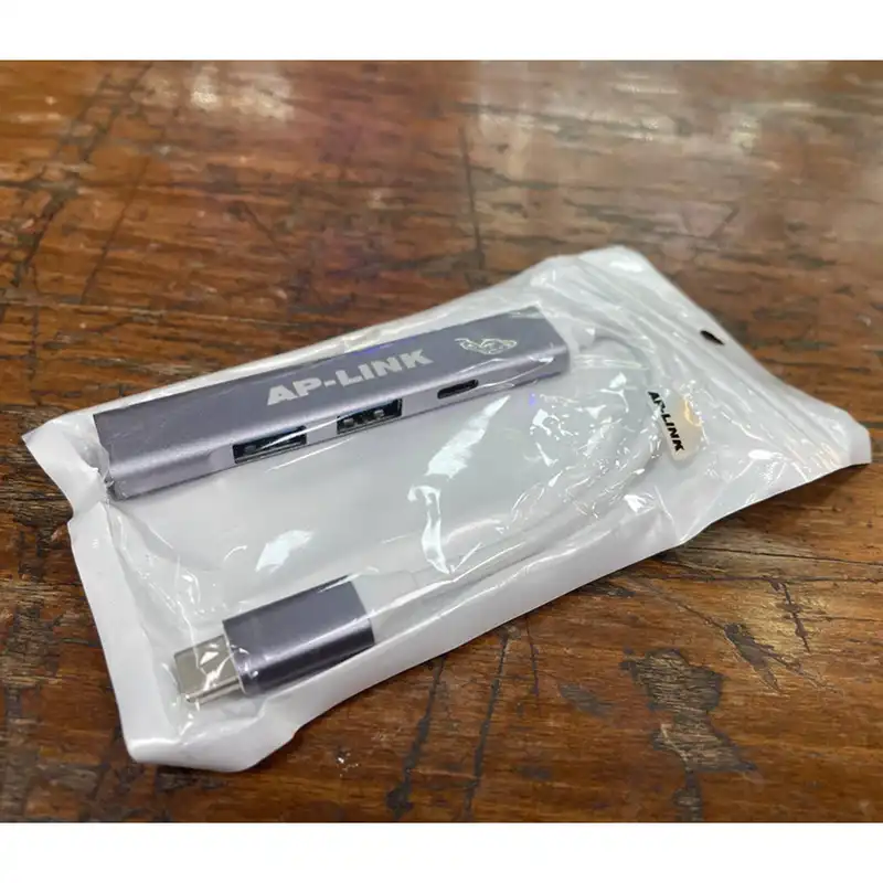 هاب 4 پورت USB-C ای پی لینک مدل 810