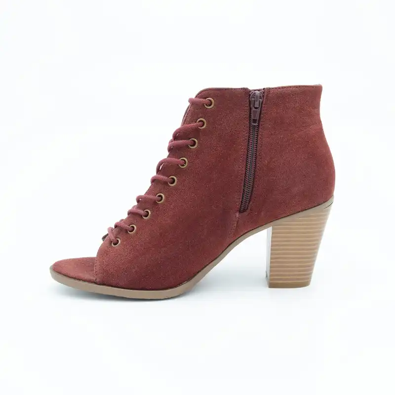 صندل زنانه هاوس مدل ean13