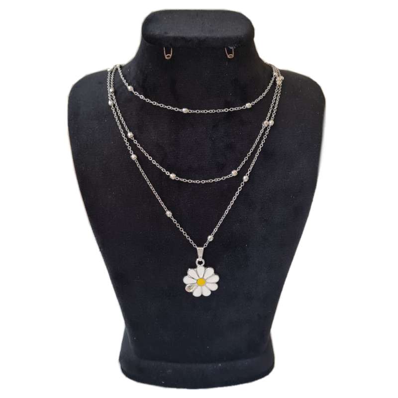 گردنبند زنانه مدل بابونه سه ردیفه گردنبند زنانه مدل بابونه سه ردیفه