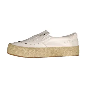 کفش روزمره زنانه زون تری مدل F11-115-9WH