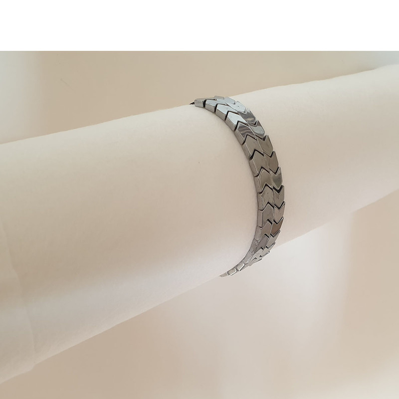 دستبند مدل حدید فلش کد 541 دستبند مدل حدید فلش کد 541