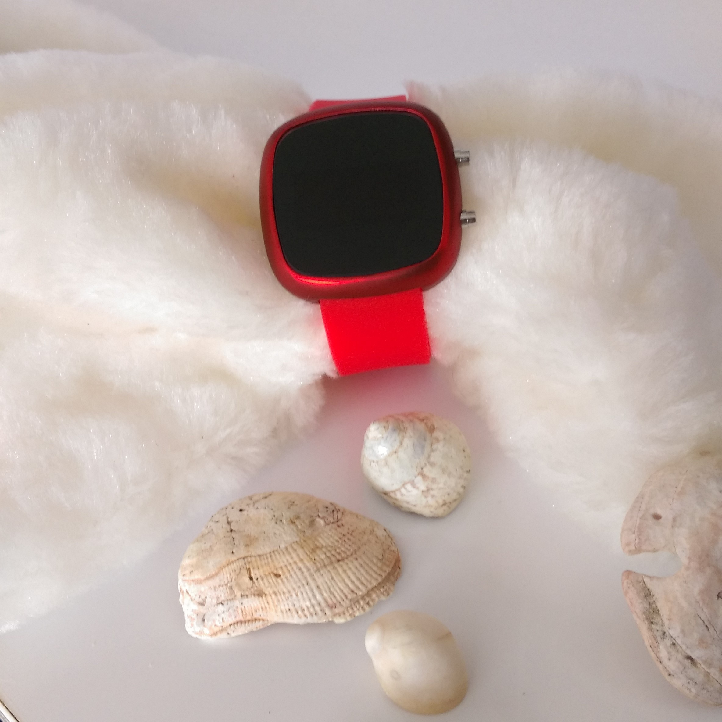 ساعت مچی دیجیتال مدل ghe-2020