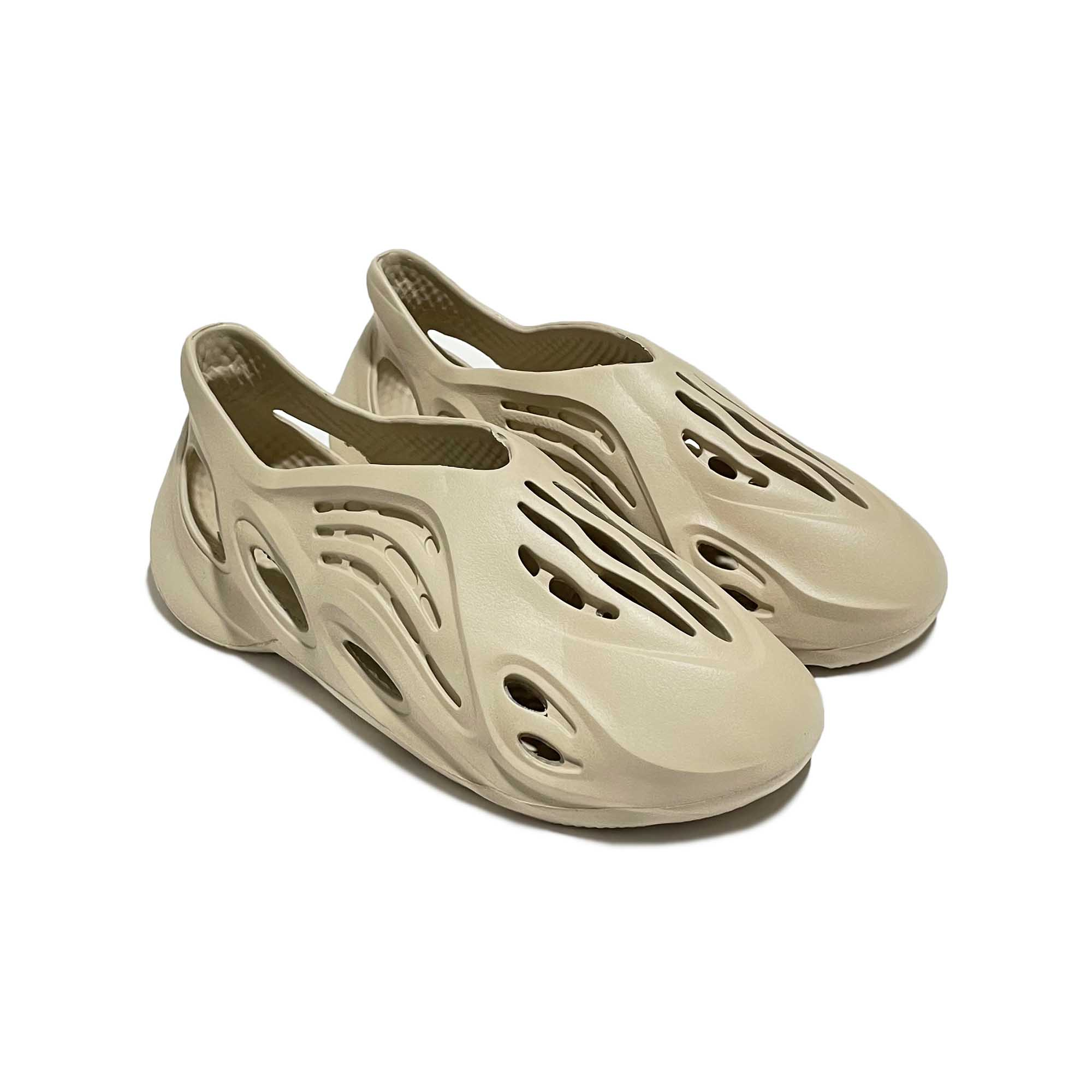 کفش ساحلی مردانه مدل Yeezy کد RS-BR-588