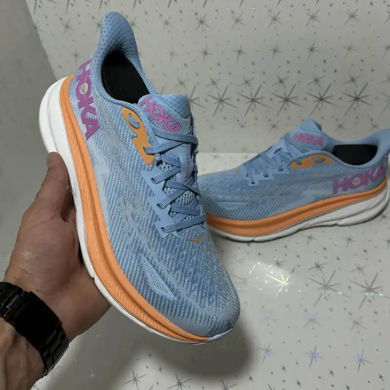 کفش پیاده روی هوکا مدل clifton 9