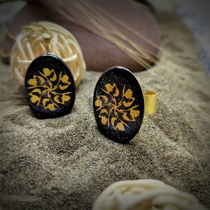 نیم ست زنانه مدل رزینی طرح خدا کد N133