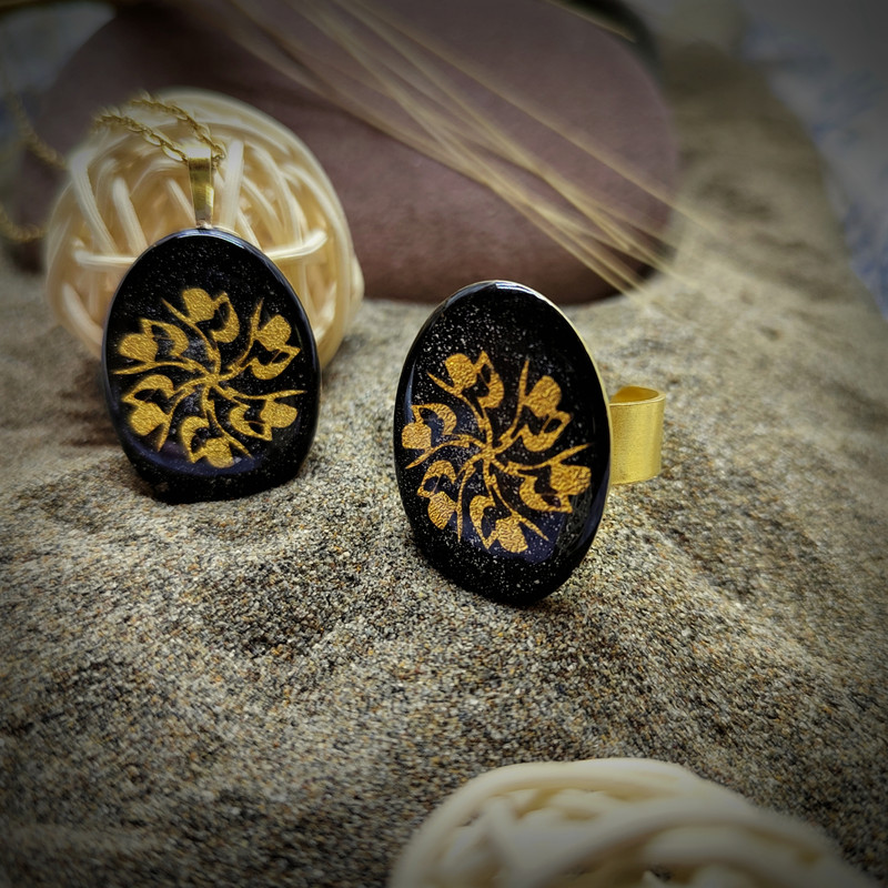 نیم ست زنانه مدل رزینی طرح خدا کد N133 نیم ست زنانه مدل رزینی طرح خدا کد N133