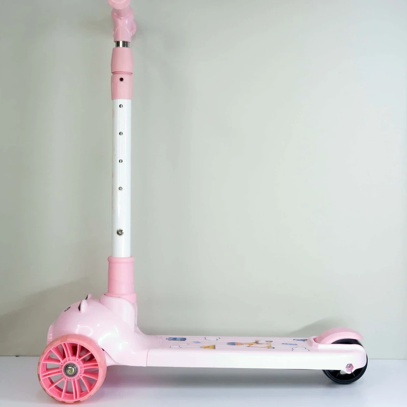 عکس شماره 20 : اسکوتر مدل خوک مهربان کد 1508