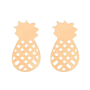 گوشواره طلا 18 عیار زنانه کرابو طرح آناناس مدل Kr5064