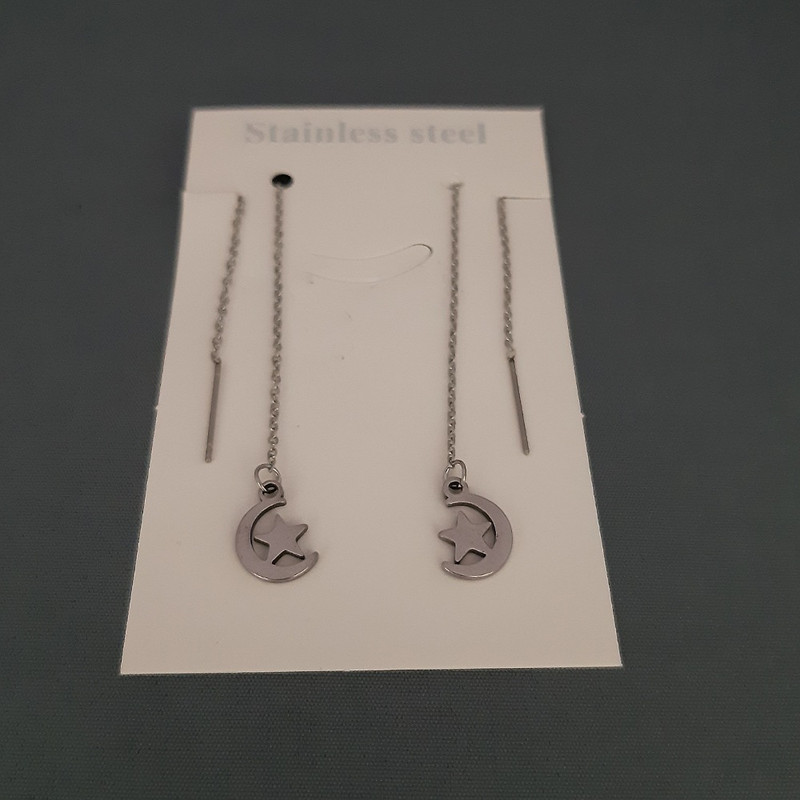 گوشواره زنانه مدل بخیه ای طرح ماه و ستاره