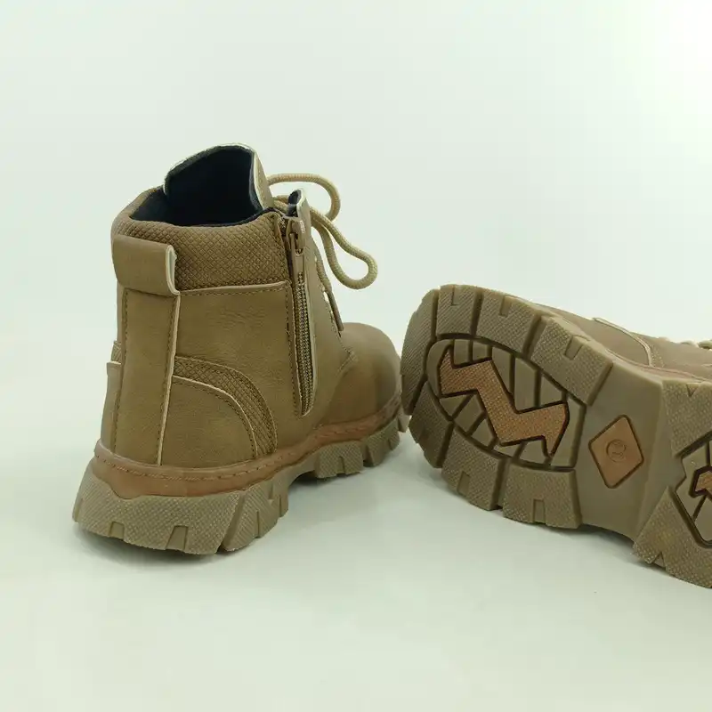 نیم بوت پسرانه مدل TM.H2028K