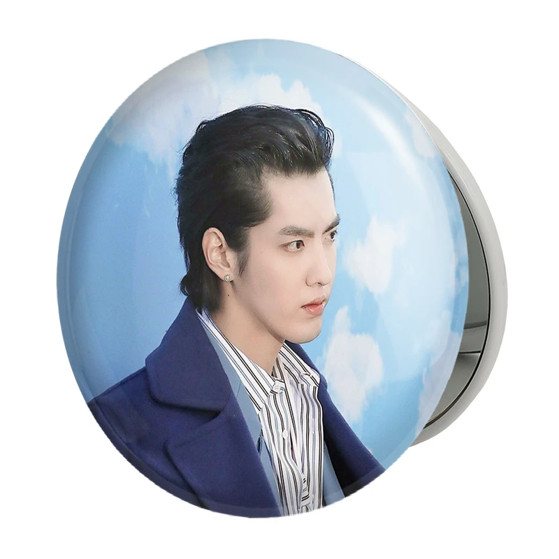 آینه جیبی خندالو طرح کریس وو گروه اکسو EXO مدل تاشو کد 13411 